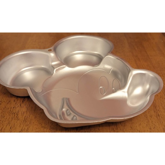 Wilton Mickey Mouse Cake Pan - Disney - Picture 4 of 8
